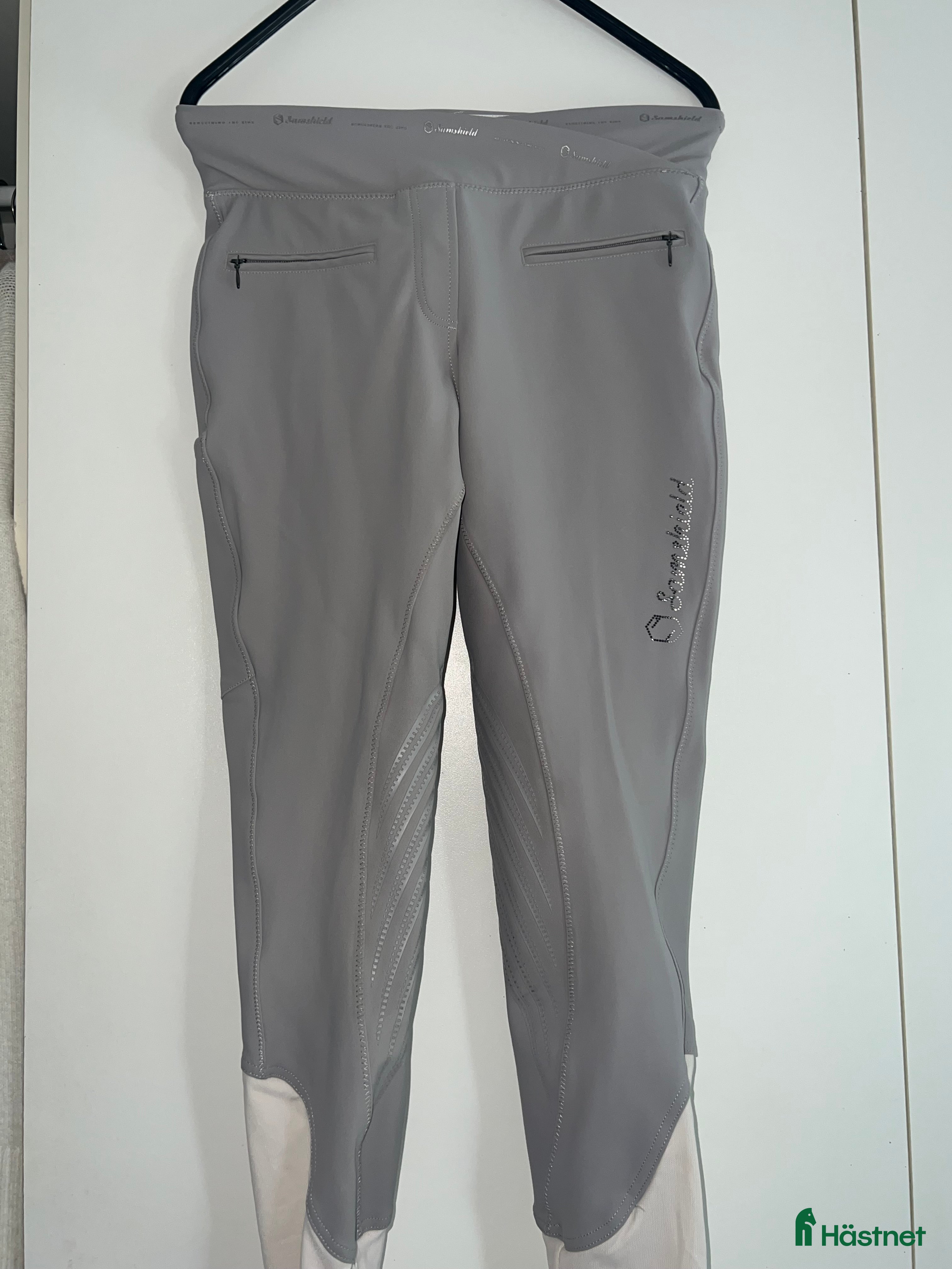 Ridbyxor ryttarutrustning till salu: Ljusgråa Samshield ridbyxor i Kristianstad - Annons 2