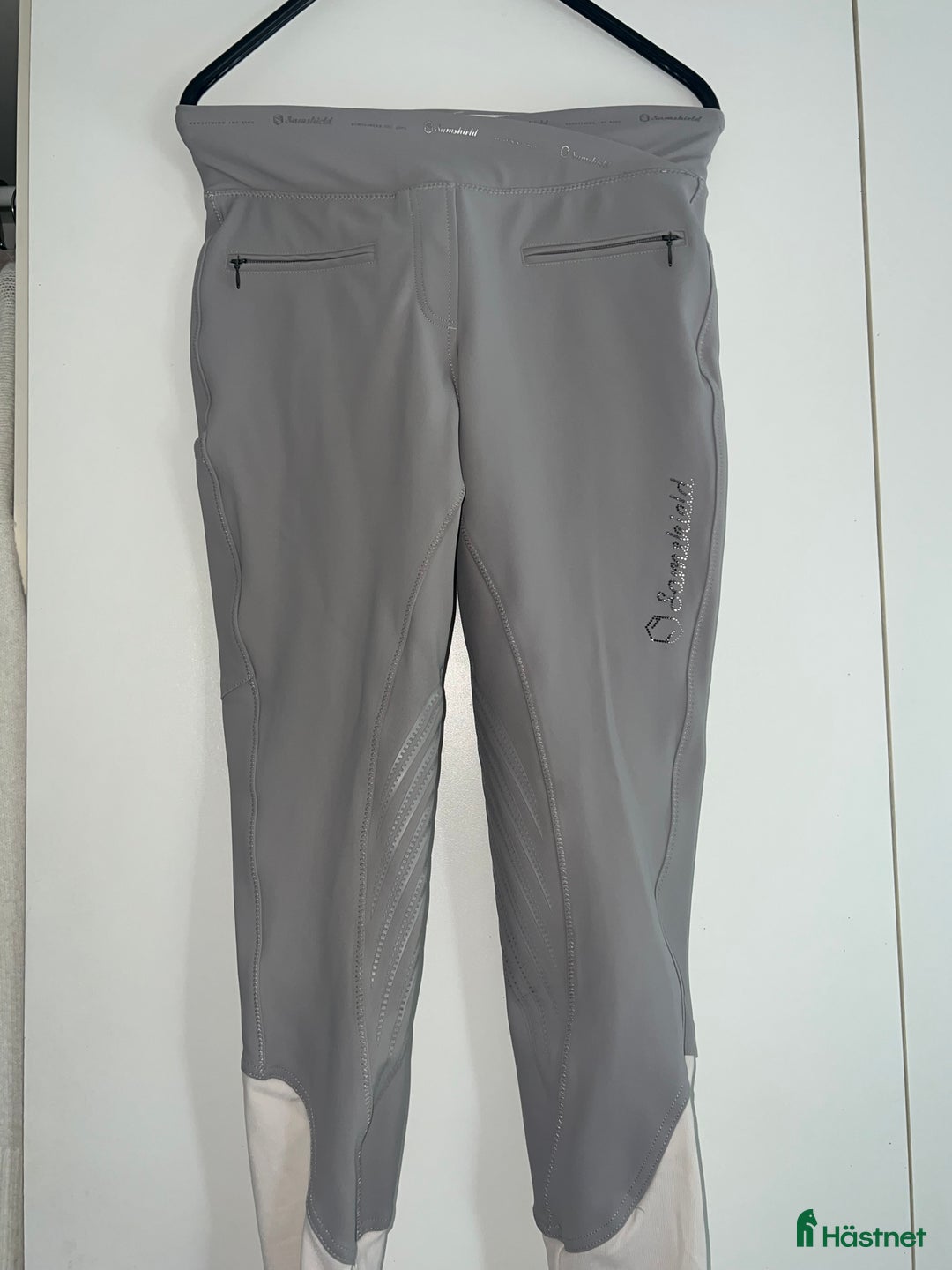Ridbyxor ryttarutrustning till salu: Ljusgråa Samshield ridbyxor i Kristianstad - Annons 1