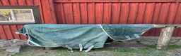 Täcken hästutrustning till salu: Rambo regntäcke stl 140 - Annons 1