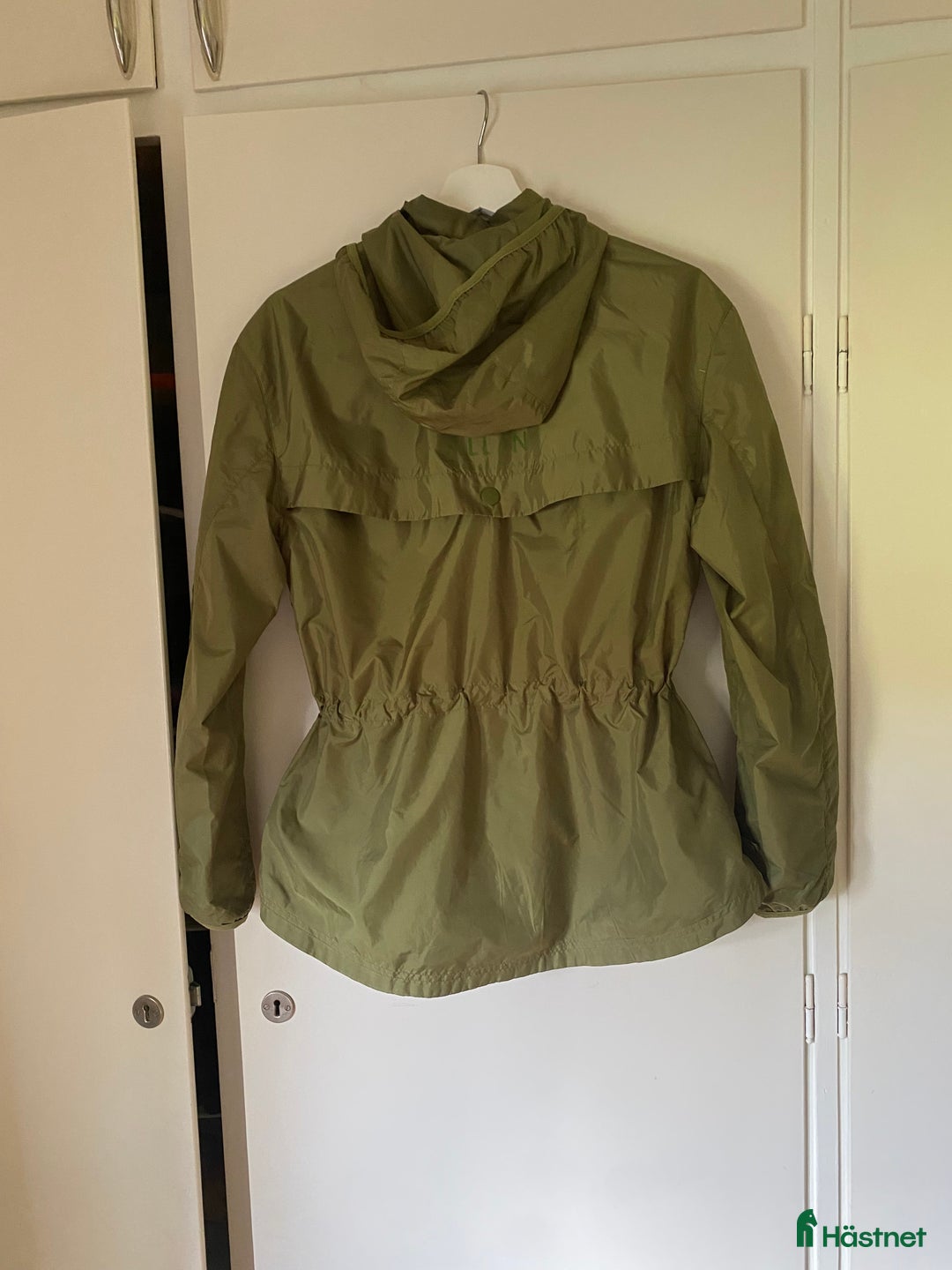 Jackor & Kavajer ryttarutrustning till salu: All in equestrian jacka  i Skurup - Annons 2