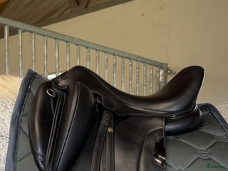 Sadlar hästutrustning till salu: Antares tempo i Dalsjöfors - Annons 1