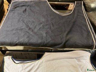 Täcken hästutrustning till salu: Ländtäcke / ridtäcke - Annons 22