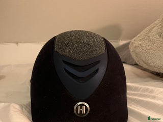 Hjälmar ryttarutrustning till salu: OneK defender i Torna-hällestad - Annons 24