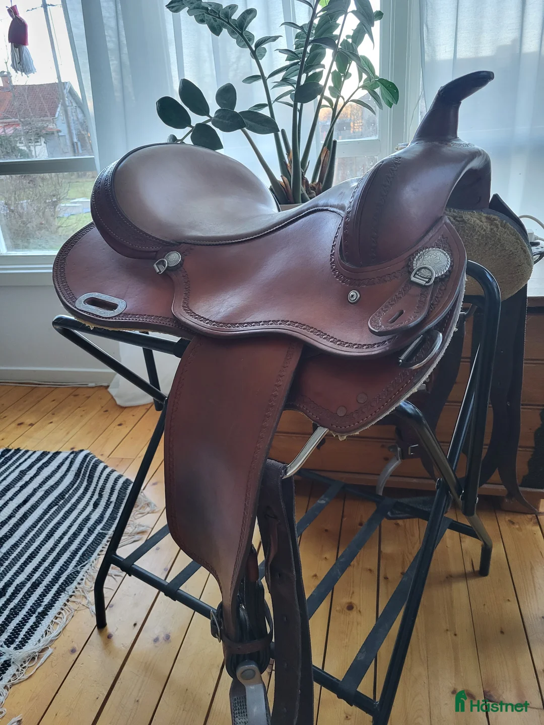 Sadlar hästutrustning till salu: Underbart skön trail sadel i Spekeröd - Annons 1