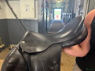 Sadlar hästutrustning Equipe sadel i Hofors - Annons 1