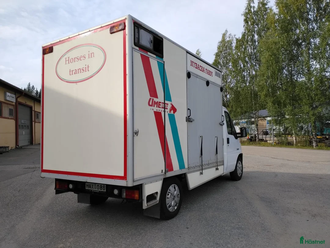 Hästlastbilar  fordon & transport till salu: Lågmil 14300mil servad!! - Annons 2