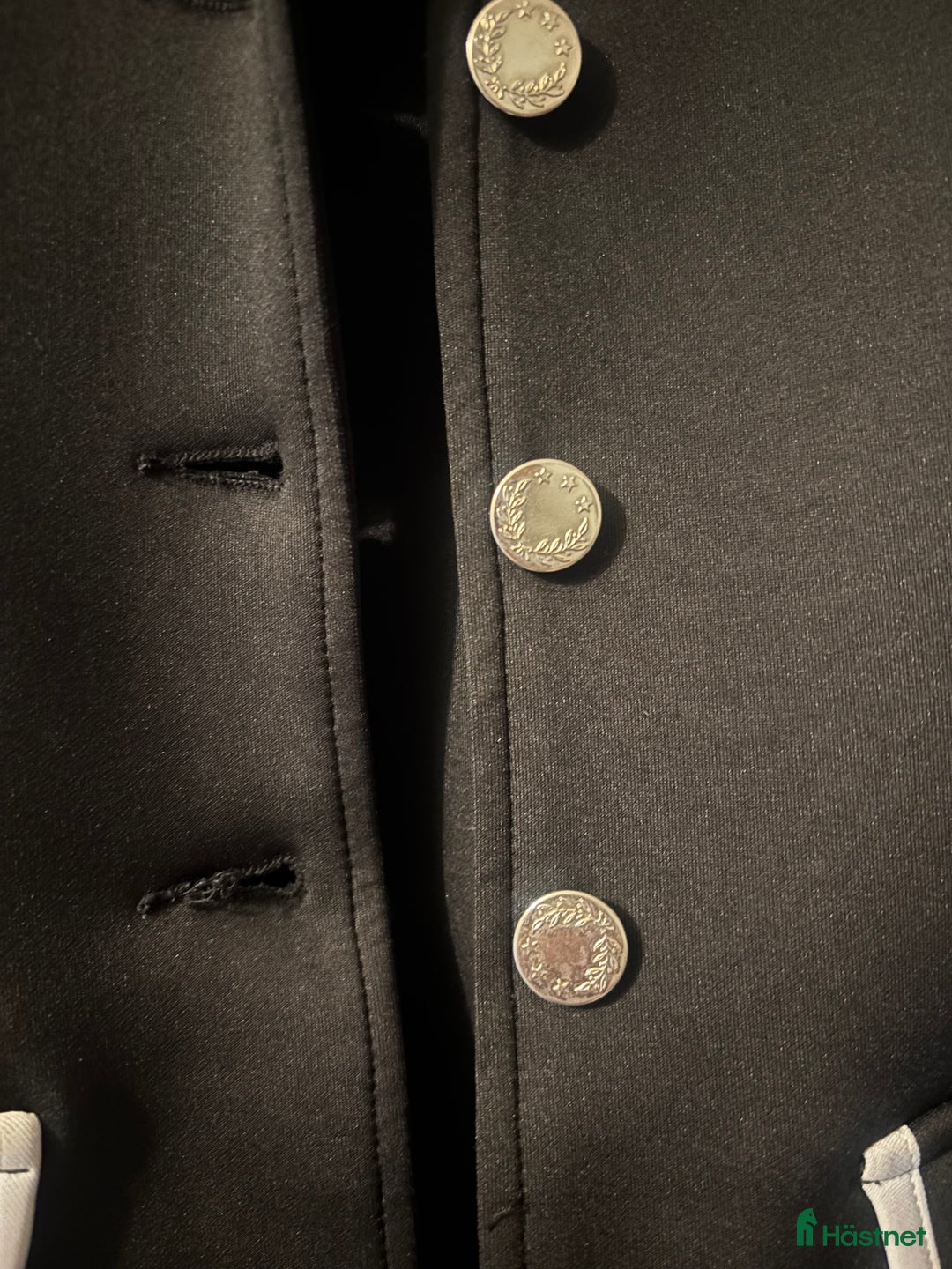 Jackor & Kavajer ryttarutrustning till salu: CRW Kavaj i Uddevalla - Annons 3