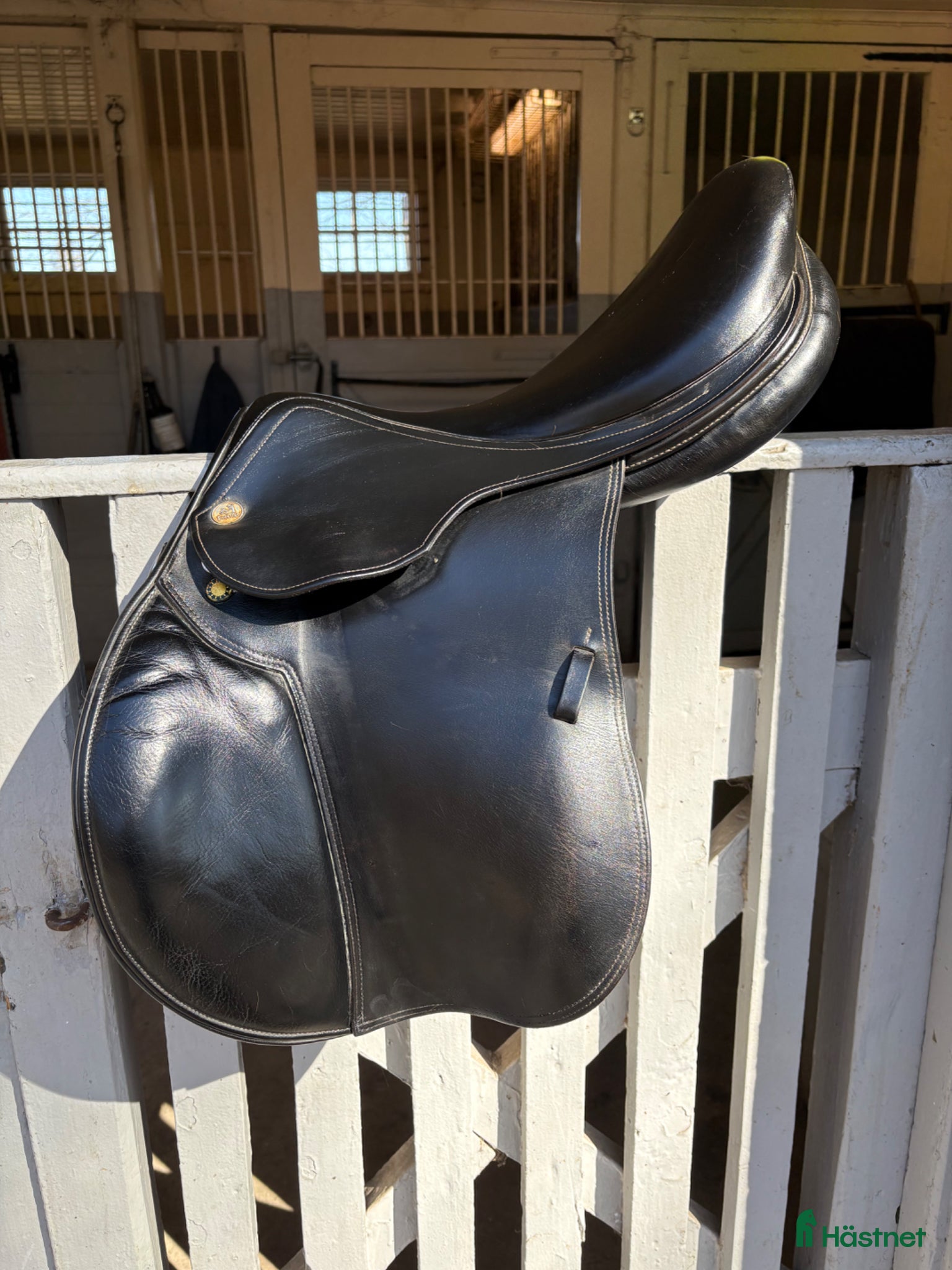 Sadlar hästutrustning Prestige Eventing hoppsadel 18” säljes - Annons 2