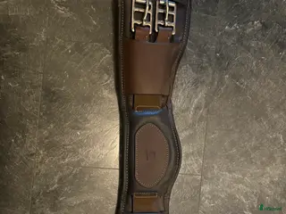 Sadeltillbehör hästutrustning Läder sadelgjord treadstone - Annons 1