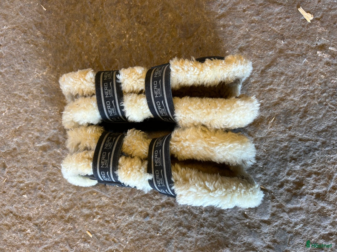 Benskydd hästutrustning till salu: Veredus Grand Prix senskydd i Spånga - Annons 3