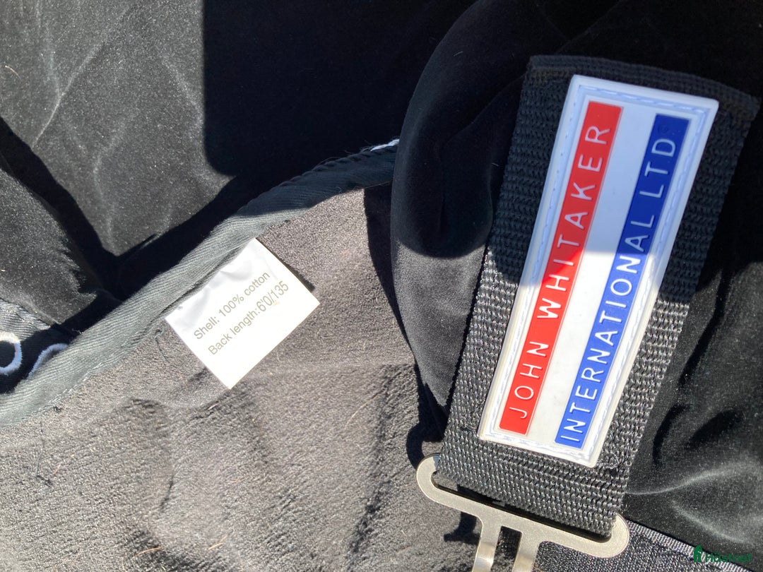 Täcken hästutrustning till salu: John Whitaker  i Tygelsjö - Annons 2