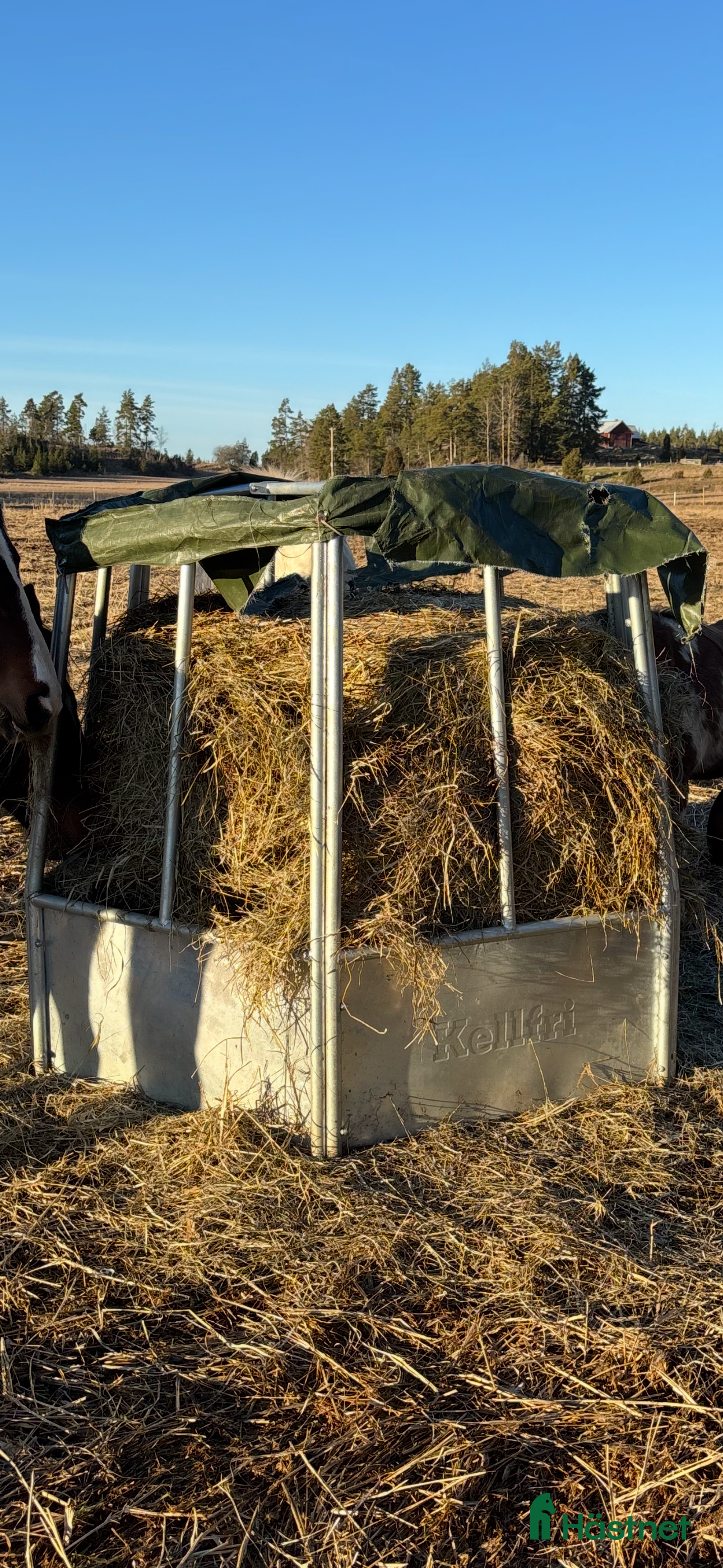 Stallinredning, stängsel & gård övrig utrustning till salu: Kellfri foderhäck  i Vikbolandet - Annons 3