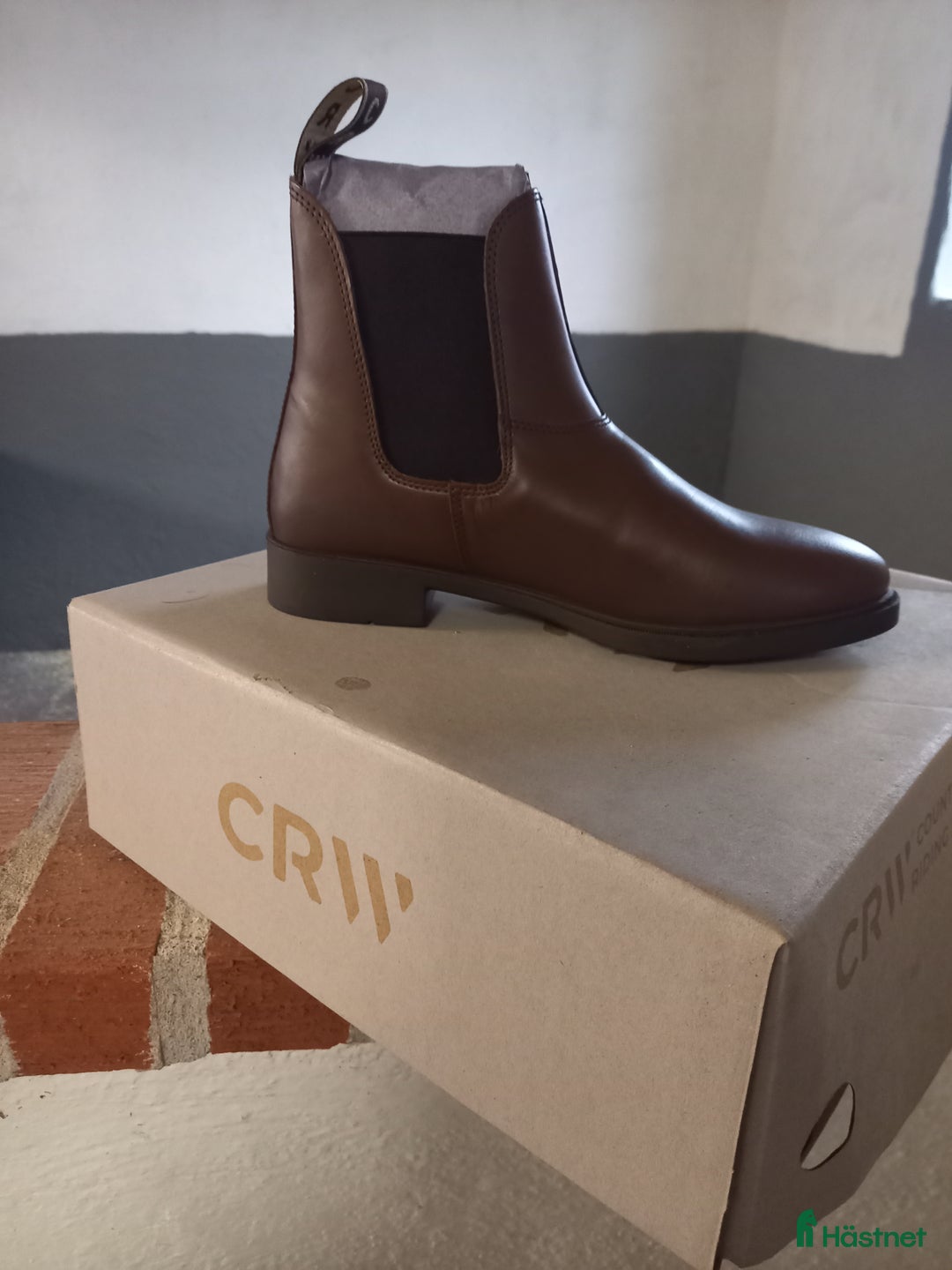 Ridstövlar ryttarutrustning till salu: Nya ridskor i Vollsjö - Annons 1