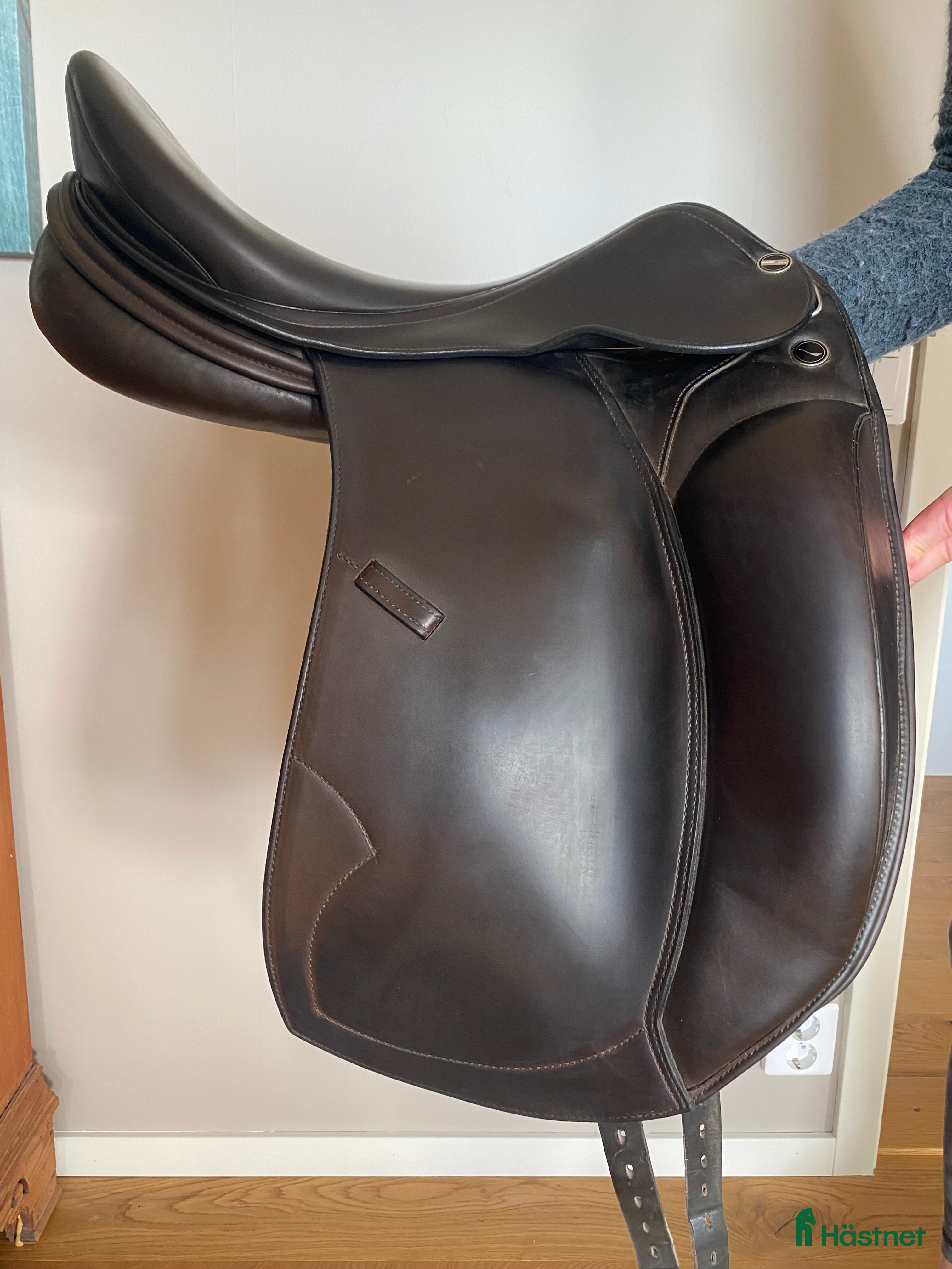 Sadlar hästutrustning till salu: Välvårdad Erreplus monoflap dressyrsadel i Ellös - Annons 9