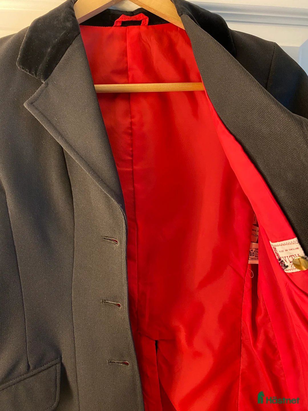 Jackor & Kavajer ryttarutrustning till salu: Tävlingskavaj i Jönköping - Annons 5