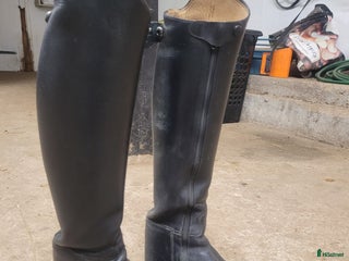 Ridstövlar ryttarutrustning till salu: Dressyrstövlar i Ekenässjön - Annons 1