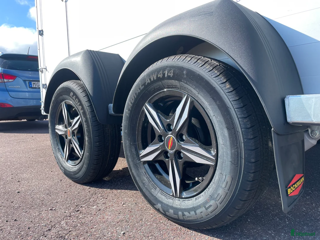 Hästtransporter  fordon & transport till salu: Böckmann Portax LSR -25 i Borlänge - Annons 5