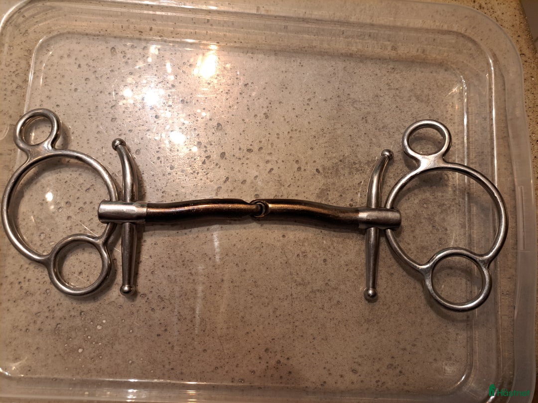 Bett hästutrustning till salu: Olika bett 12.5" i Habo - Annons 2