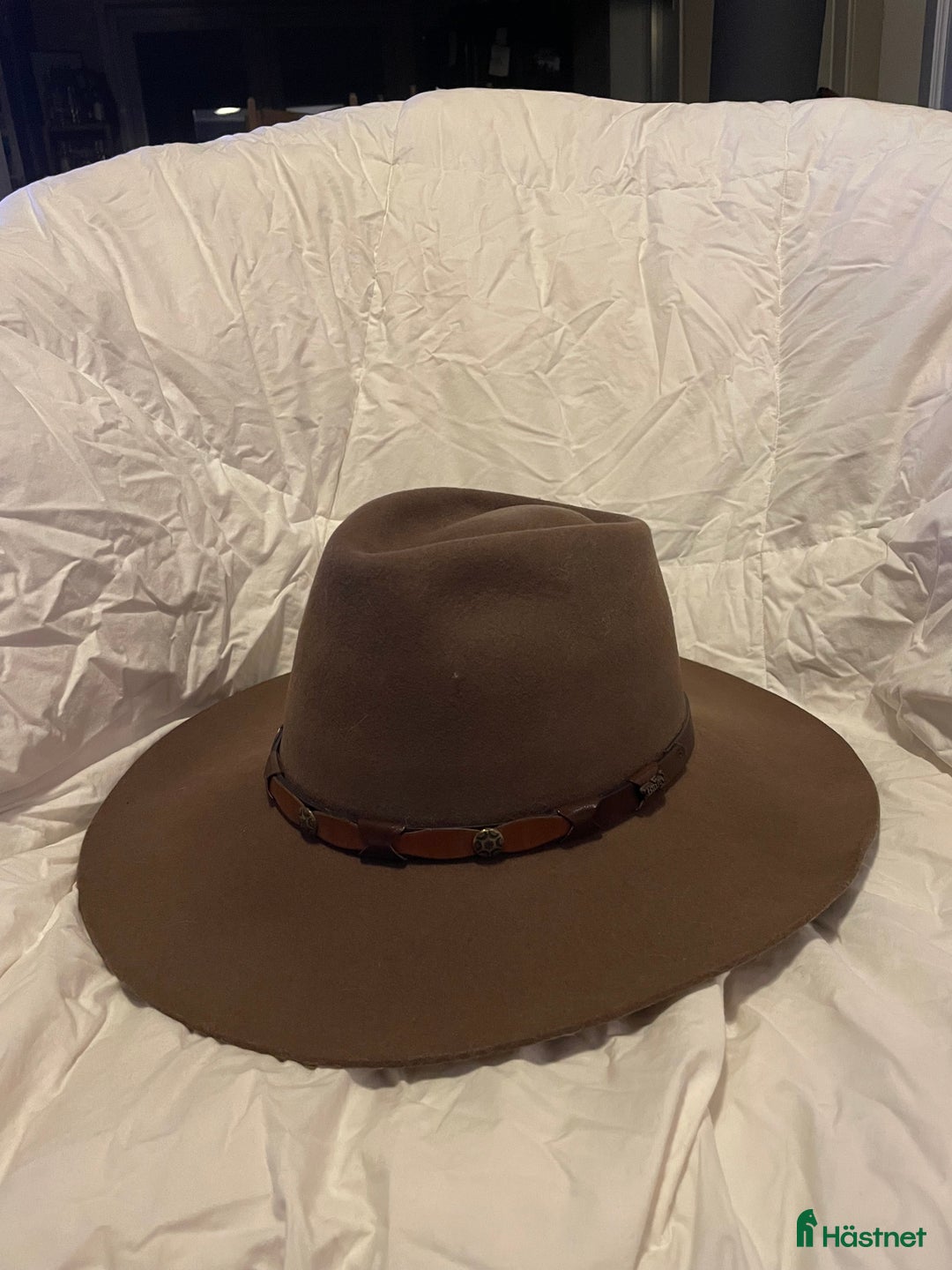 Övrigt Ridkläder ryttarutrustning till salu: Cowboyhattar av märket Bailey i Umeå - Annons 4