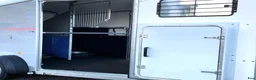 Hästtransporter  fordon & transport till salu: Fautras Promax- AidSystem och två sadelskåp - Annons 27