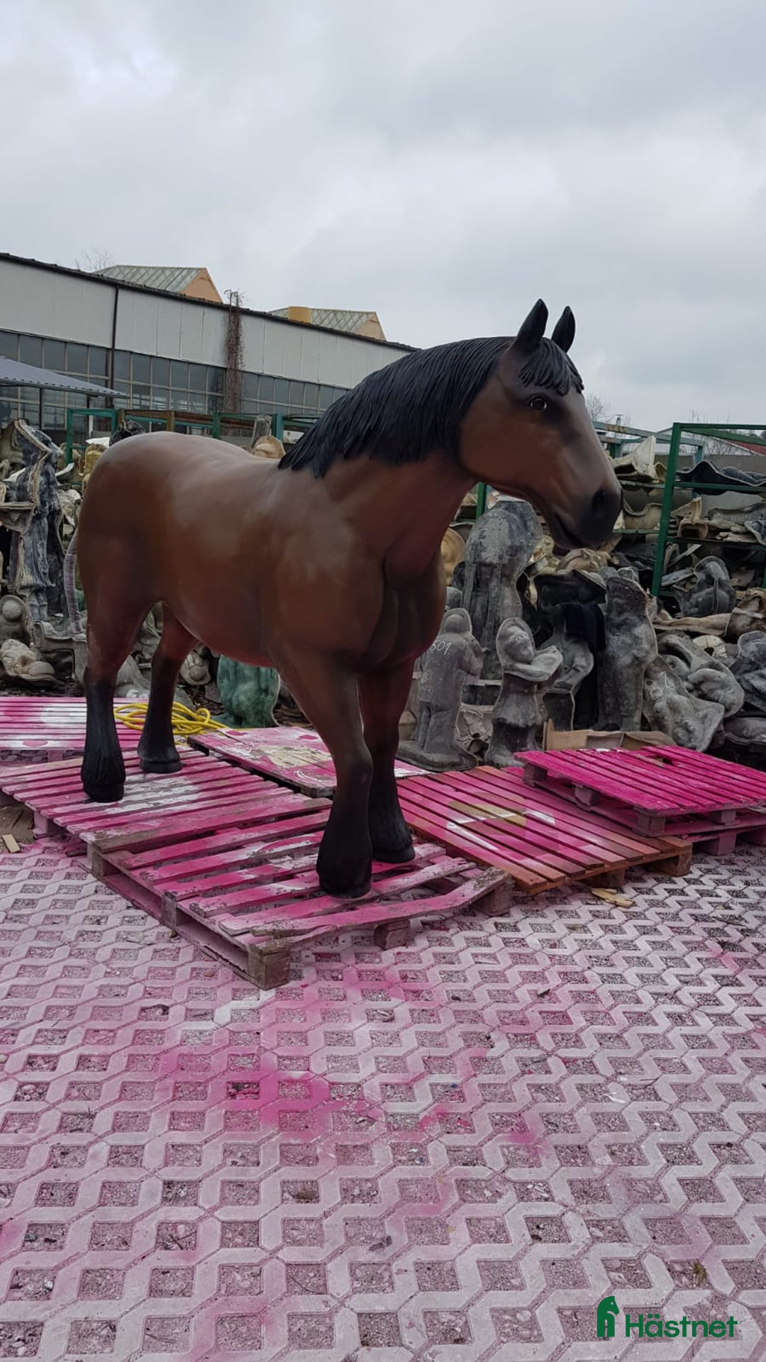 Hästinspirerad heminredning övrig utrustning till salu: Unika glasfiberhästar i naturlig storlek i Luleå - Annons 7