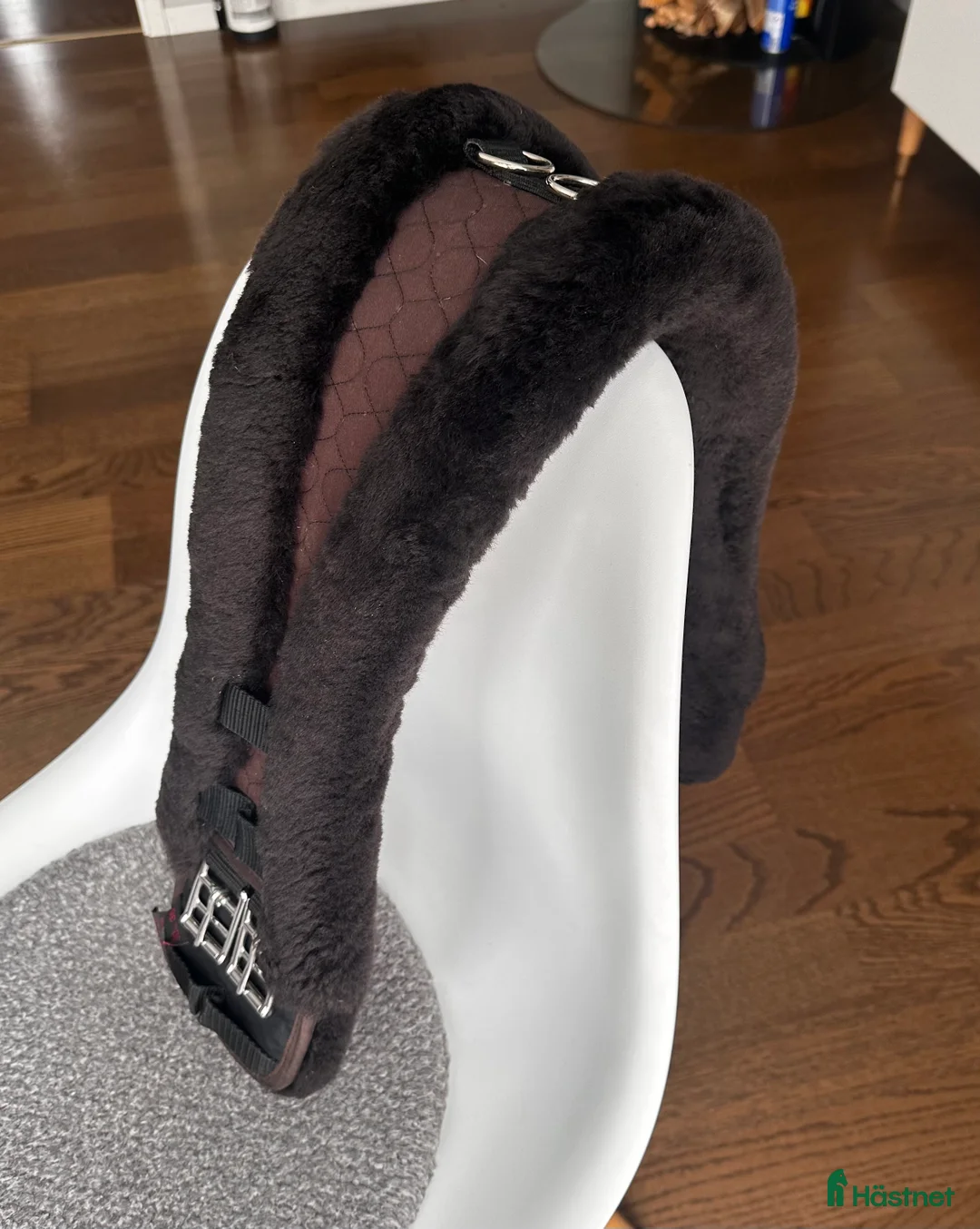 Sadeltillbehör hästutrustning till salu: Christ - dressyrgjord i äkta lammull! - Annons 2