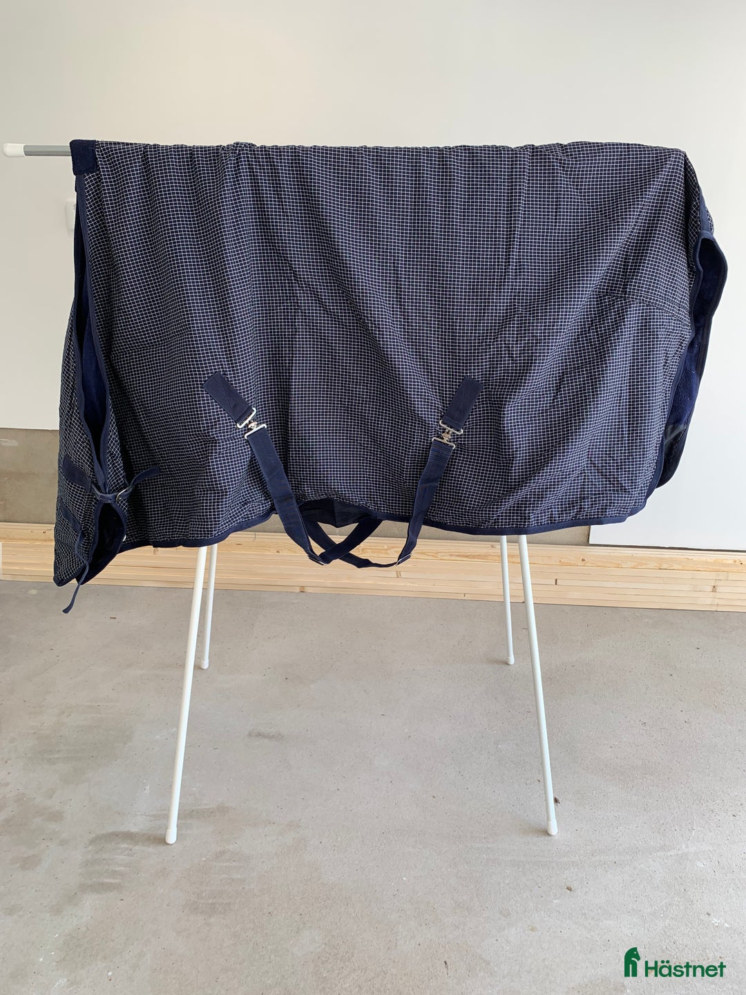 Täcken hästutrustning till salu: Stall/transporttäcke 165cm 70kr i Jönköping - Annons 1