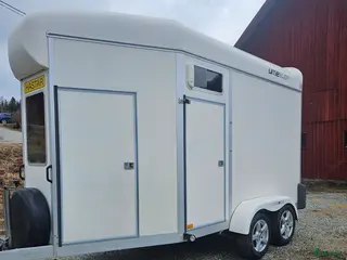Hästtransporter fordon & transport till salu: Umesläp B60 -13 | Kamera | Dubbla skötdörrar | - Annons 17