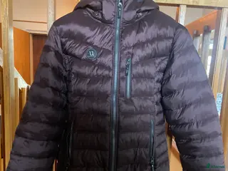 Jackor & Kavajer ryttarutrustning till salu: Fin uhip jacka!😊 i Täby - Annons 15