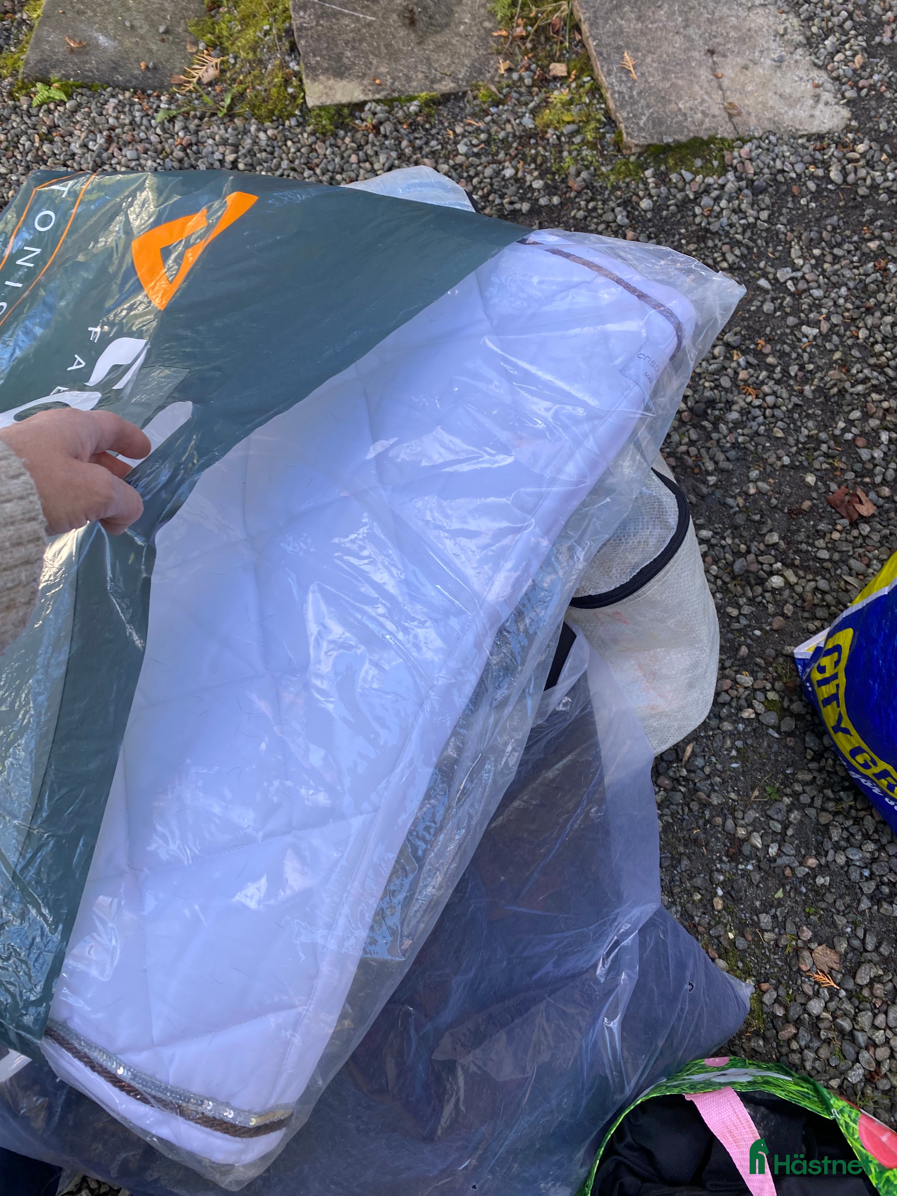 Schabrak & Vojlockar hästutrustning till salu: Dressyr schabrak Cristina S (full) i Skå - Annons 2