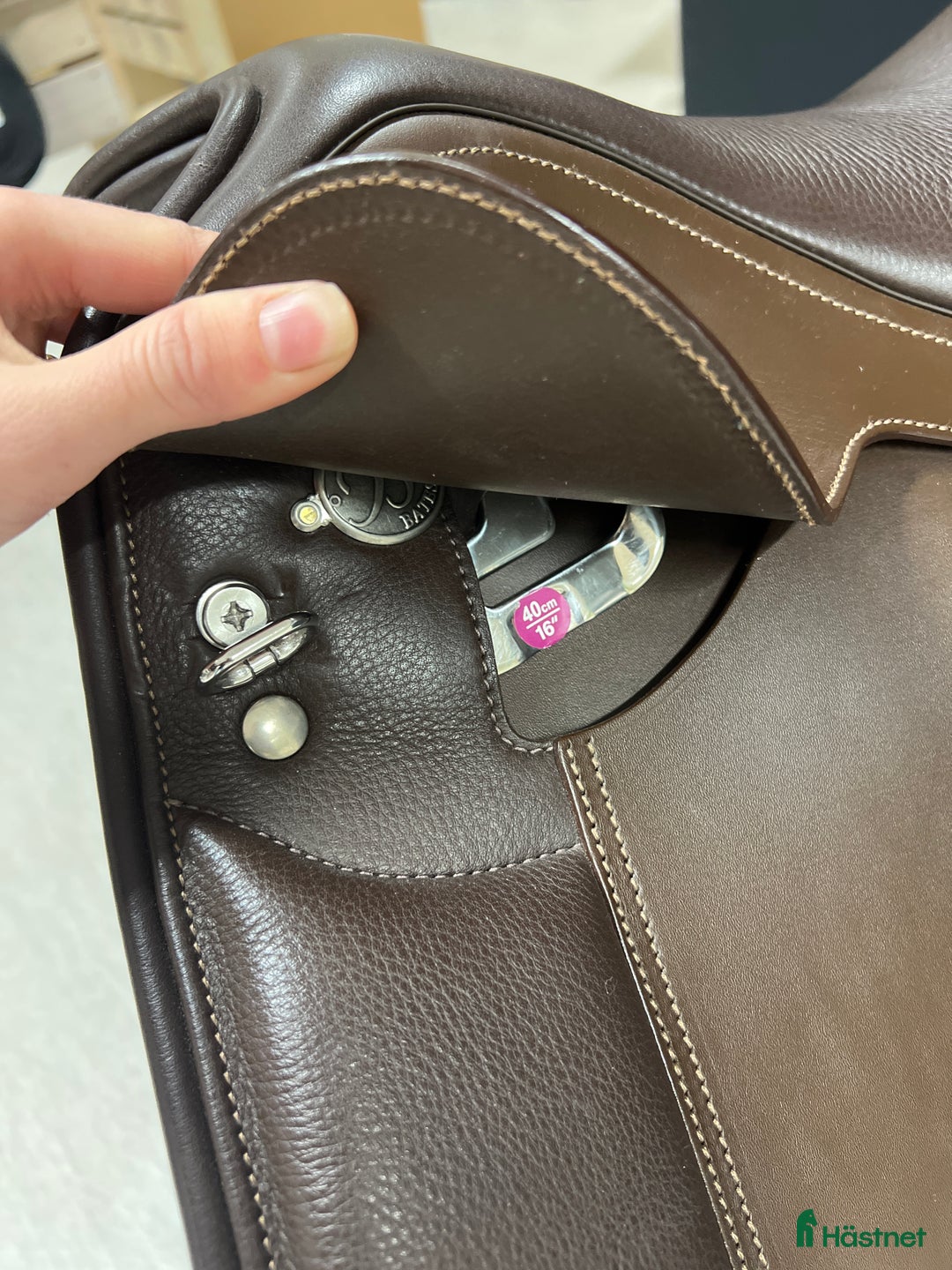 Sadlar hästutrustning till salu: Helt ny Bates dressyr i Borlänge - Annons 7