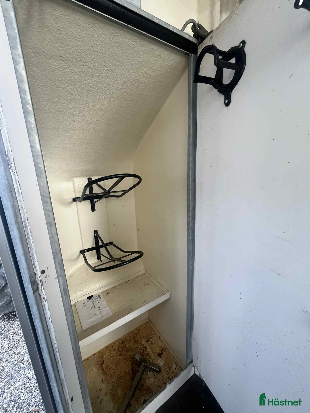 Hästtransporter  fordon & transport till salu: Nybesiktad hästtransport  i Löderup - Annons 4