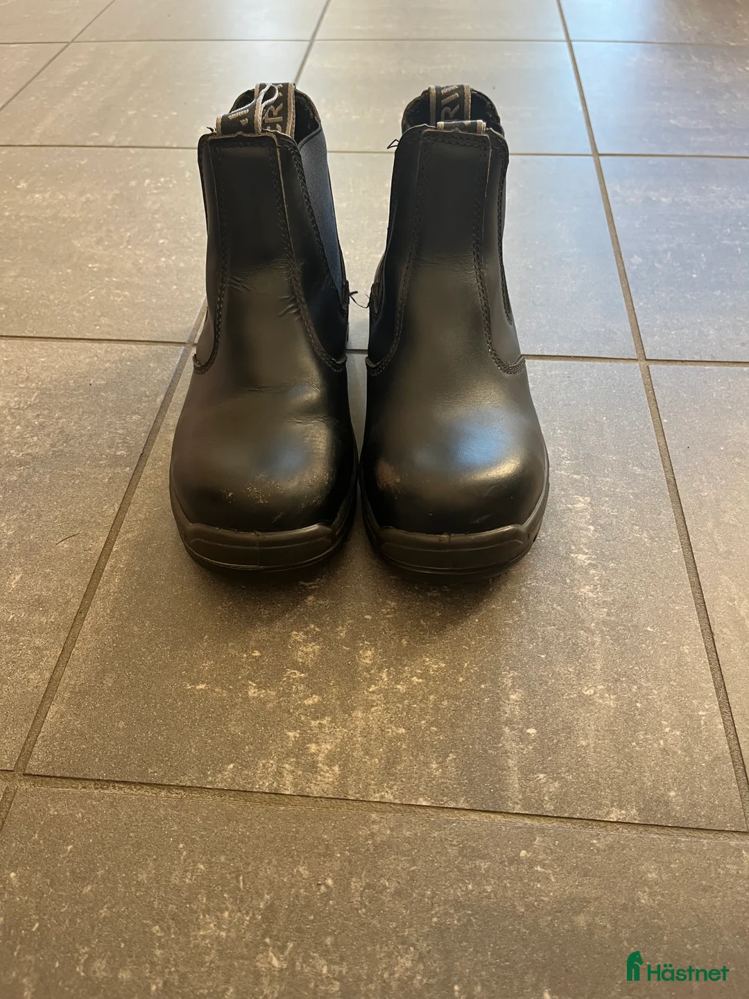 Ridstövlar ryttarutrustning till salu: Jodhpur med stålhetta från Crw - Annons 1