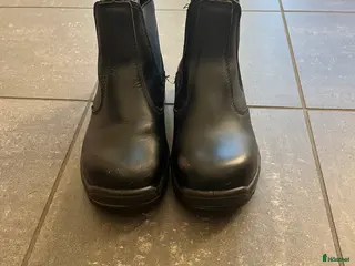 Ridstövlar ryttarutrustning till salu: Jodhpur med stålhetta från Crw - Annons 14