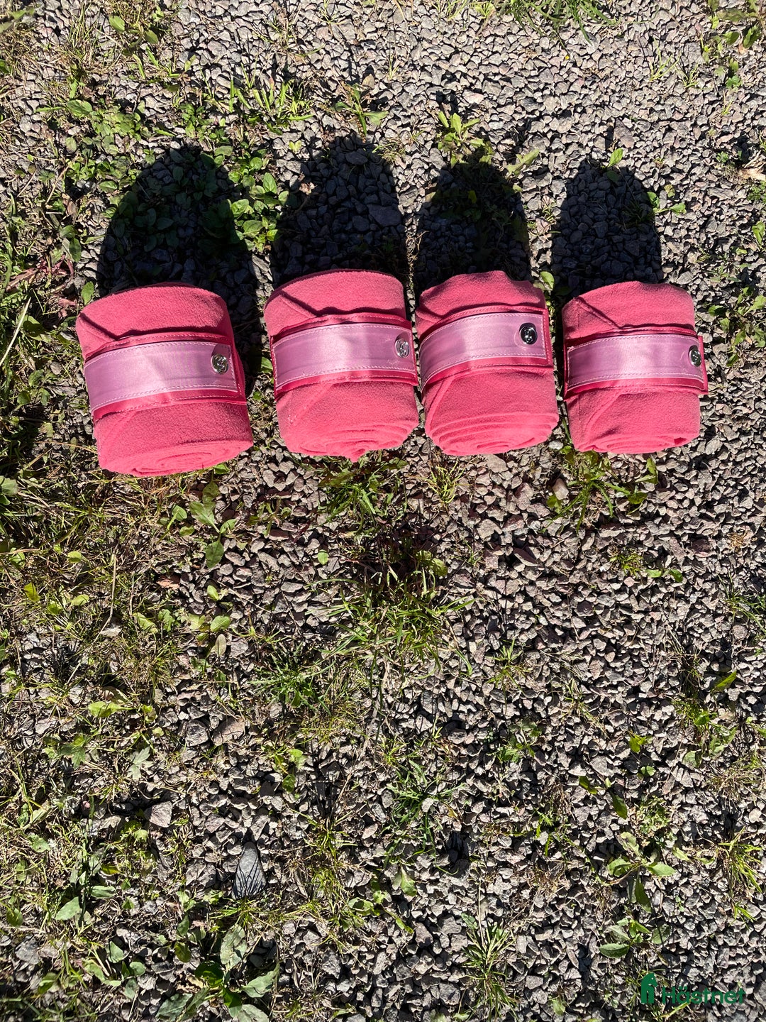 Benskydd hästutrustning till salu: Rosa Ps lindor i Sturefors - Annons 2