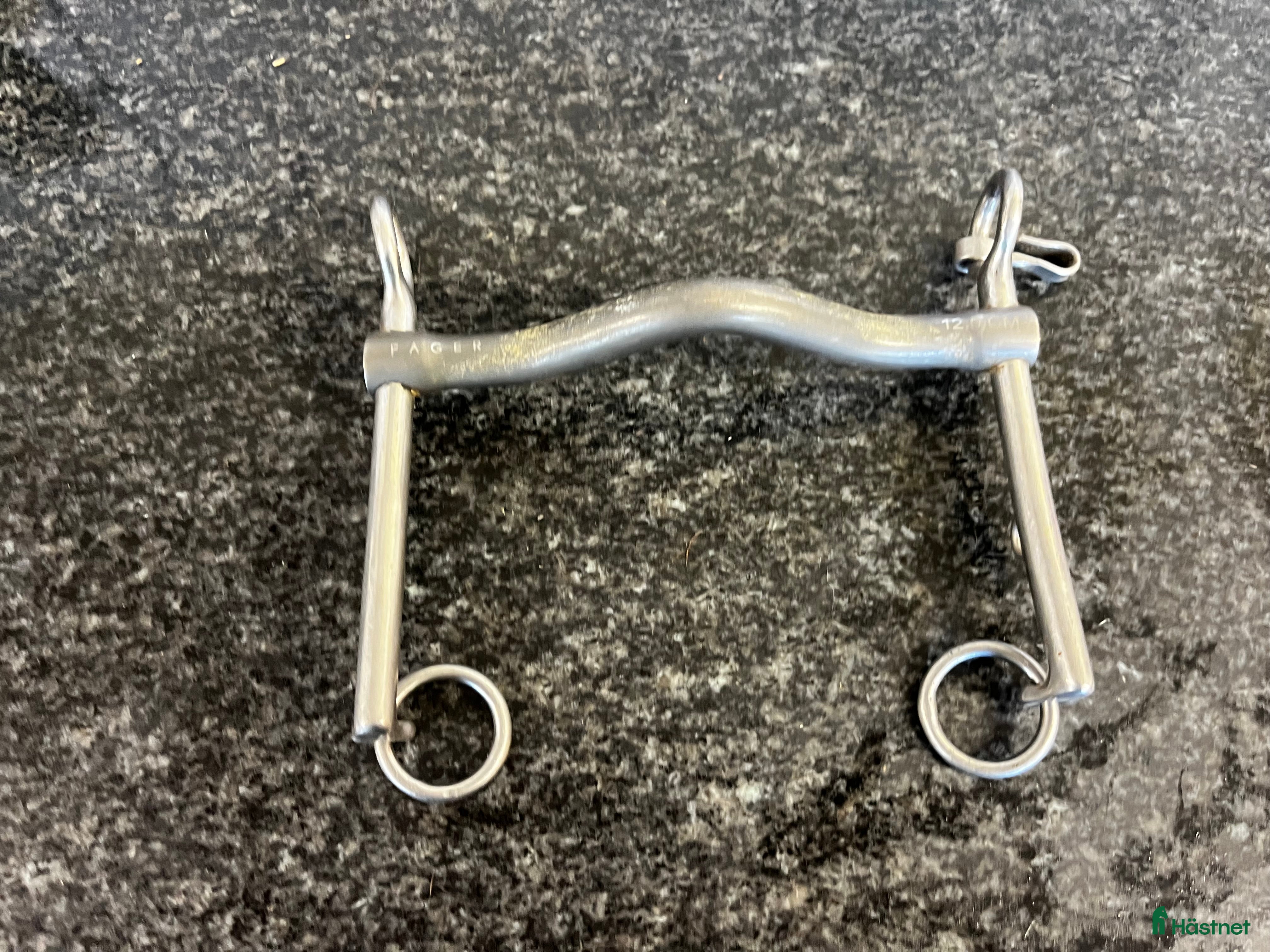 Bett hästutrustning till salu: Flertalet bett från fager  i Veberöd - Annons 1