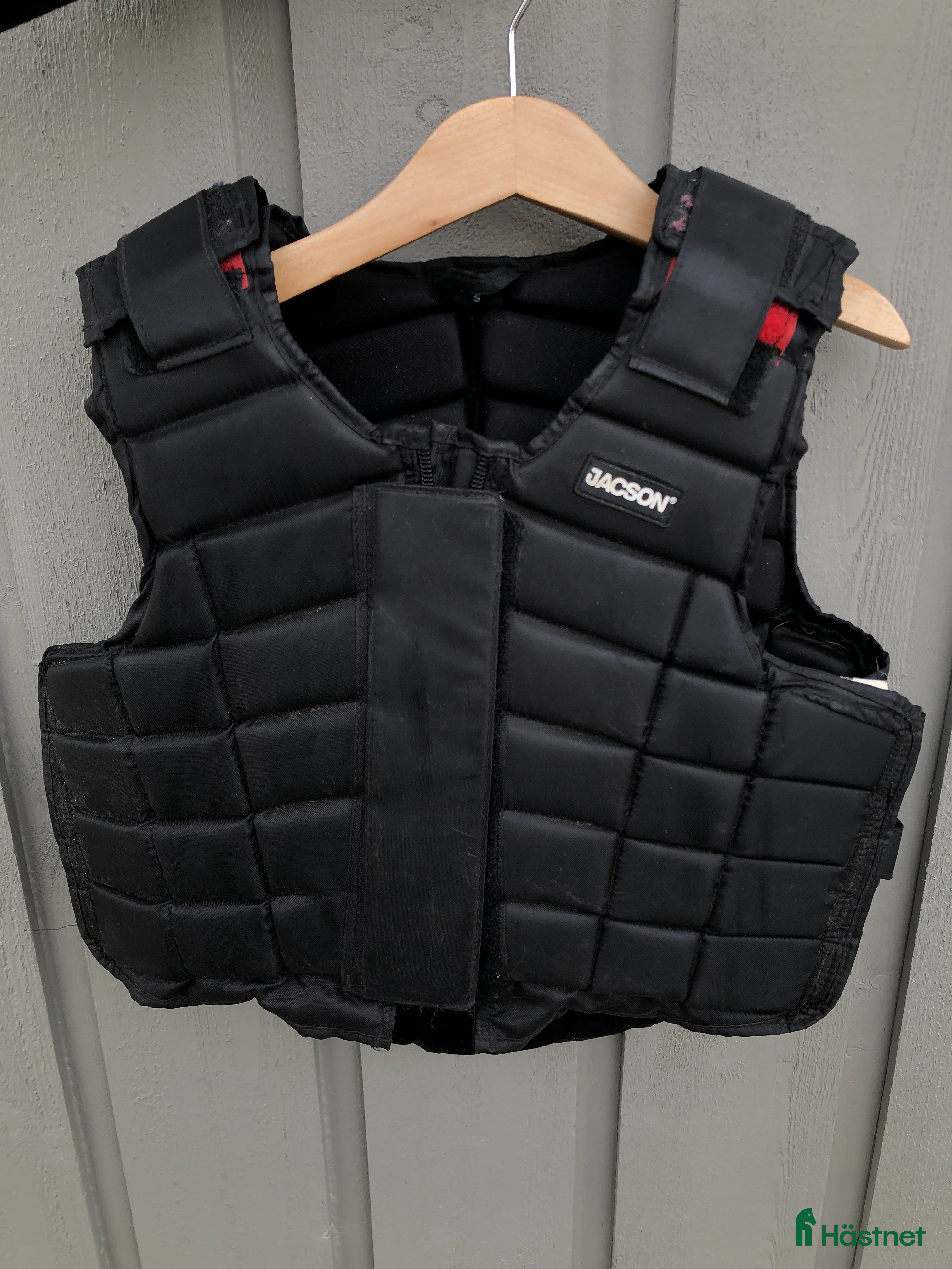 Säkerhetsvästar ryttarutrustning till salu: 3st säkerhetsvästar från jacsson i Kalix - Annons 17