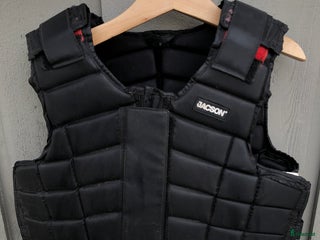 Säkerhetsvästar ryttarutrustning till salu: 3st säkerhetsvästar från jacsson i Kalix - Annons 4