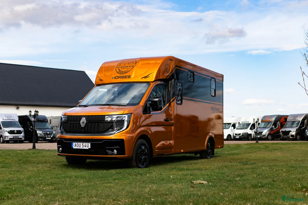 Hästlastbilar  fordon & transport till salu: NY HORSEPARTNER HÄSTBIL EQUIMAX - Annons 2