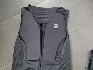 Säkerhetsvästar ryttarutrustning till salu: Säkerhetsväst, Equipage level 2 - Annons 9