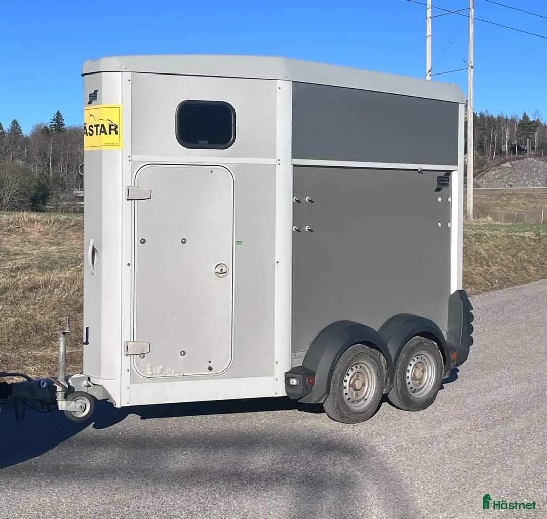 Hästtransporter  fordon & transport till salu: Ifor HB430 fronturlastning  - Annons 5