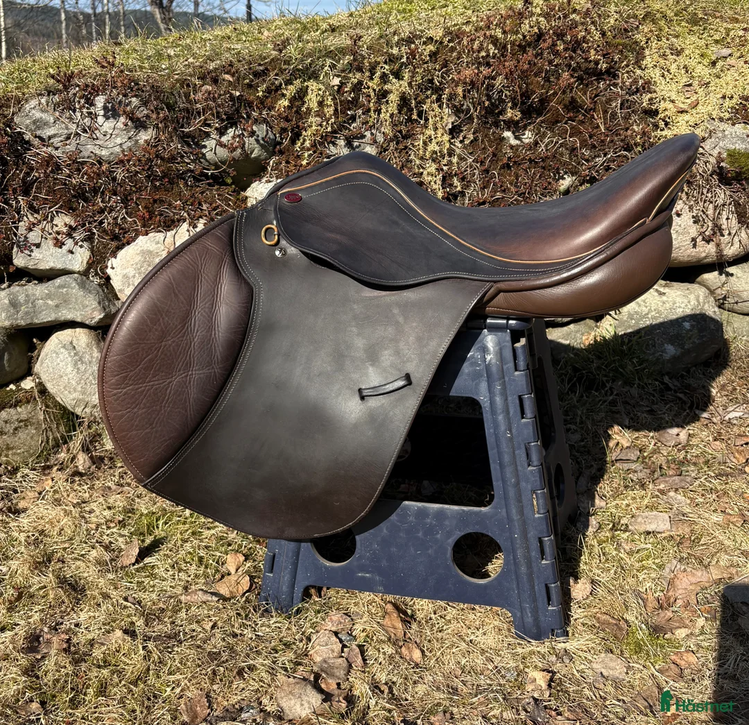 Sadlar hästutrustning till salu: Lippo Marcello 18” - Annons 1