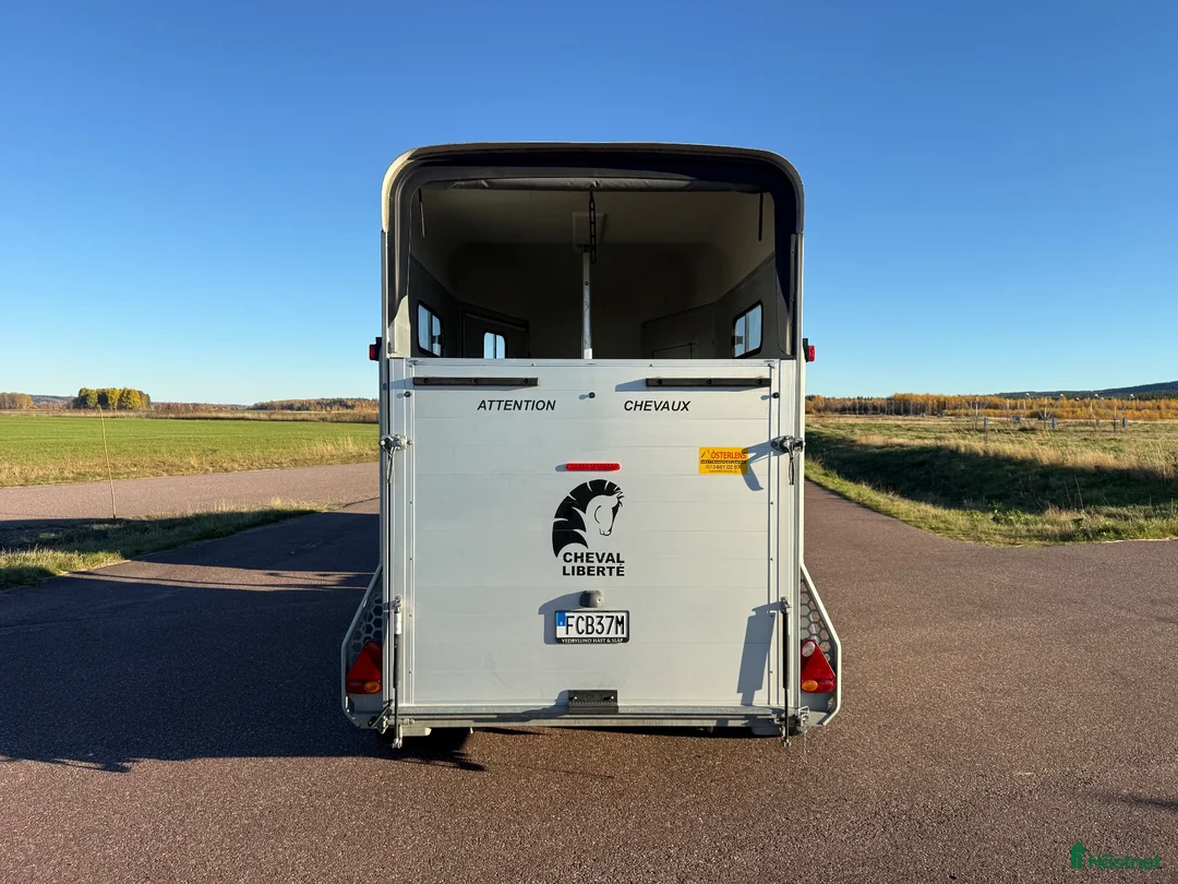 Hästtransporter  fordon & transport till salu: Cheval Touring Country -19 - Annons 5