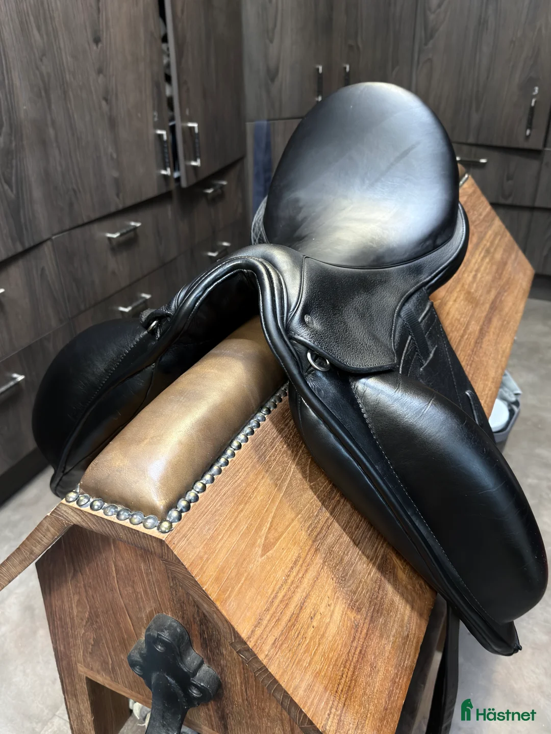 Sadlar hästutrustning till salu: Custom Coda Icon LR (17,5”, M/W) – Toppskick i Ekerö - Annons 2