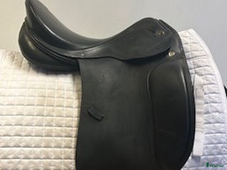 Sadlar hästutrustning till salu: Dressyrsadel Ponny i Uppsala - Annons 16