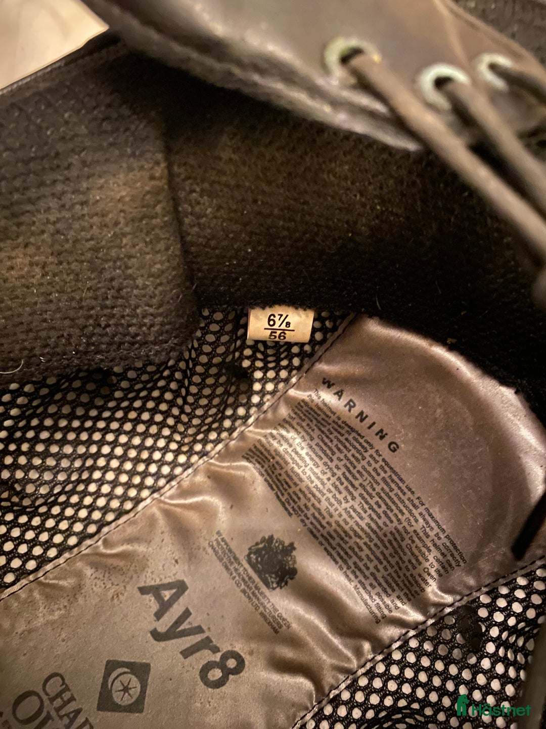 Hjälmar ryttarutrustning till salu: Charles owen ayr8 strl 56 i Skutskär - Annons 3