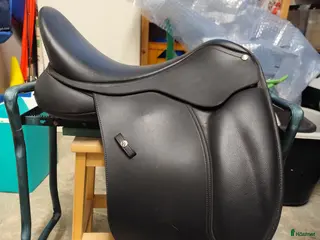 Sadlar hästutrustning Wintec dressyrsadel i Robertsfors - Annons 4