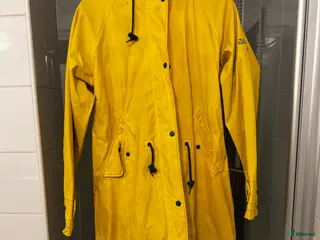 Jackor & Kavajer ryttarutrustning till salu: Regnkappa från Jacson i Kimstad - Annons 1