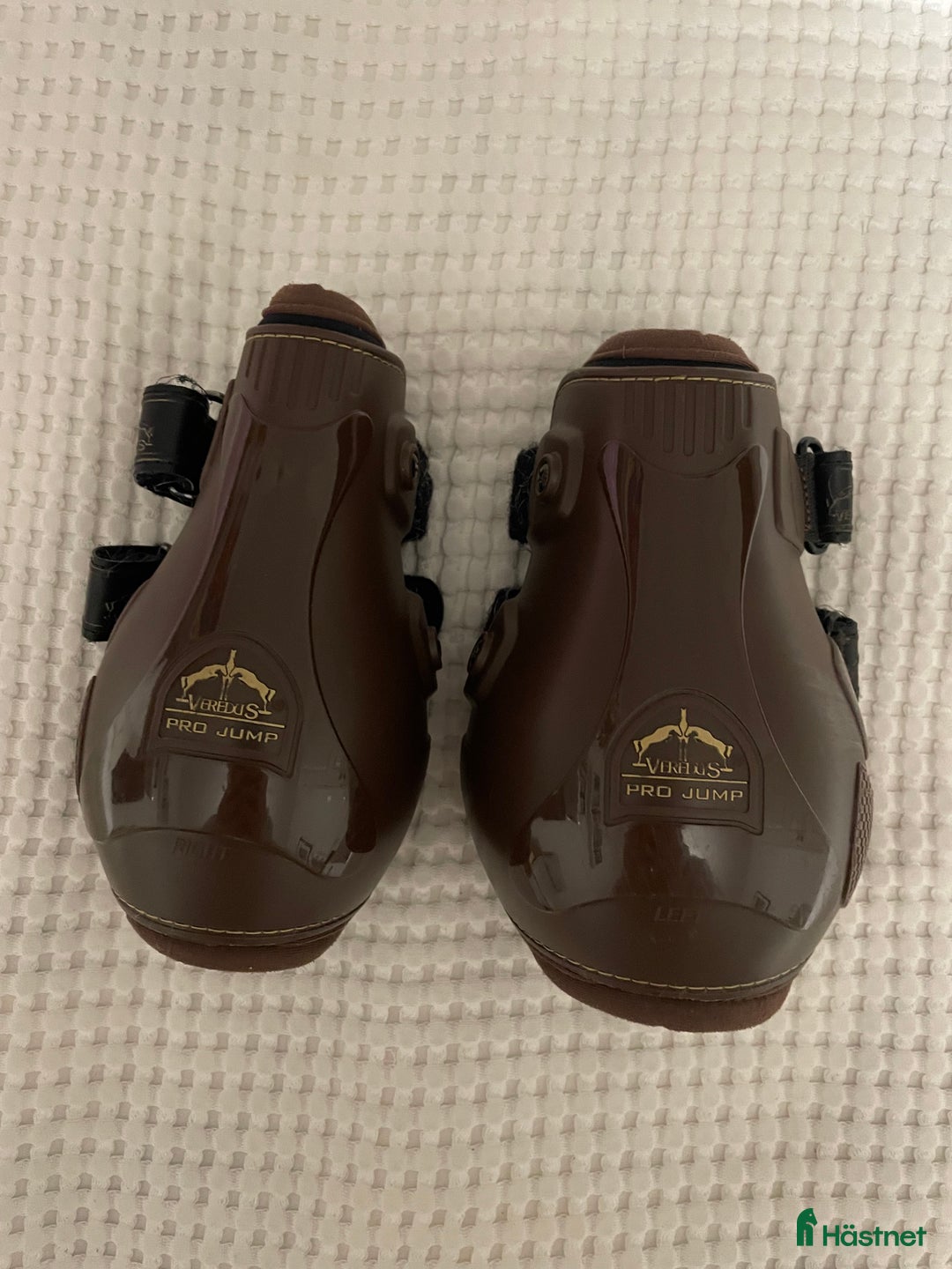 Benskydd hästutrustning till salu: Veredus skydd i Sävedalen - Annons 3