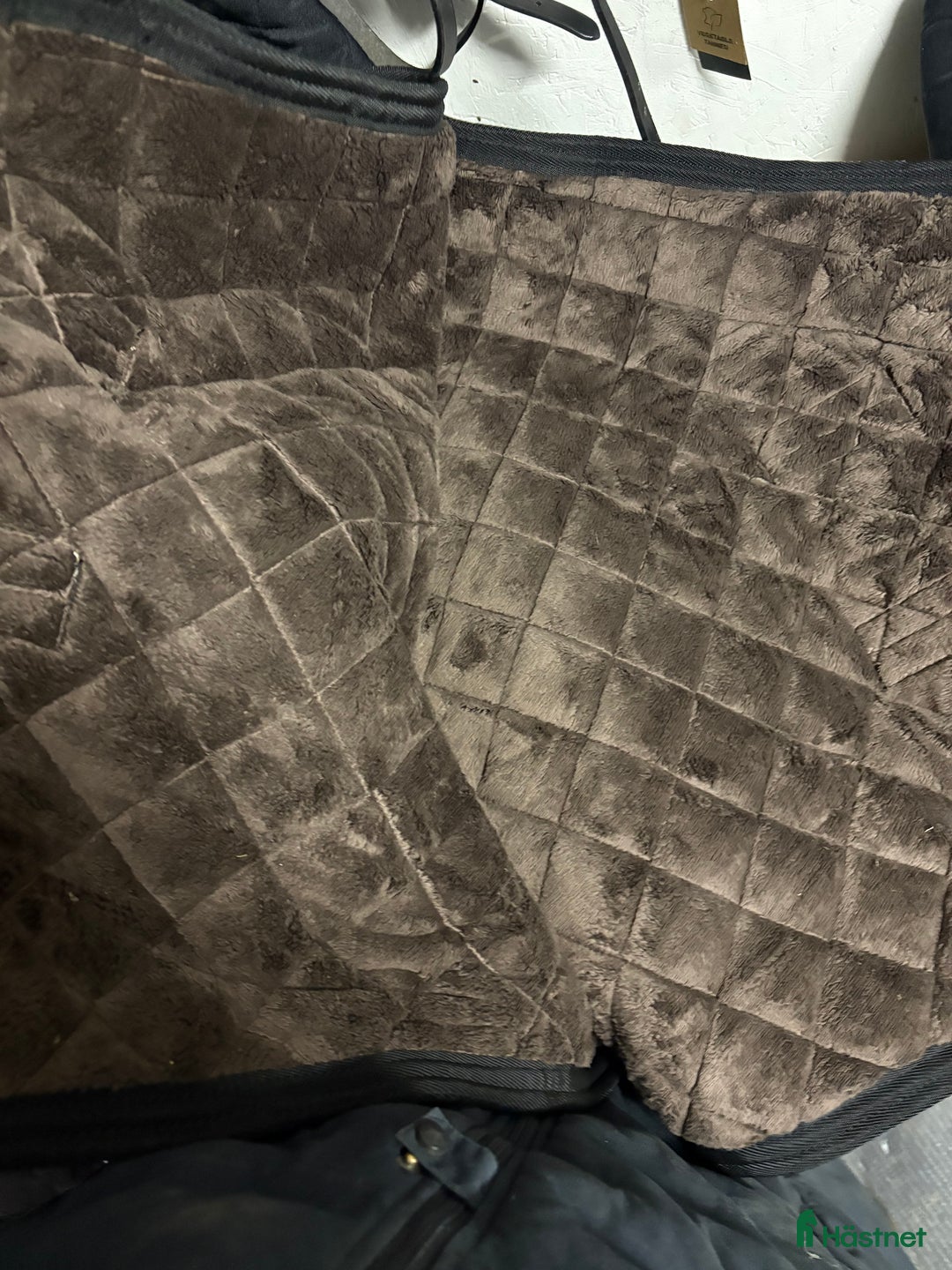 Täcken hästutrustning till salu: Kentucky stalltäcke i Väderstad - Annons 4
